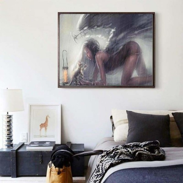 Mooie engel en kat in de regen