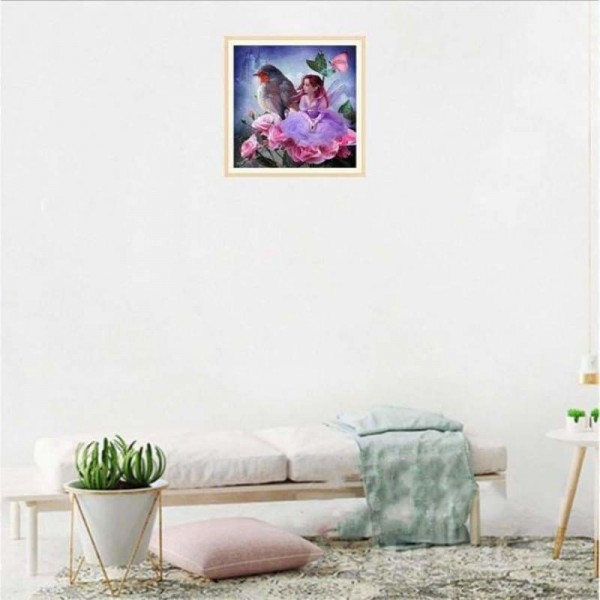 Schattige fee met vogel