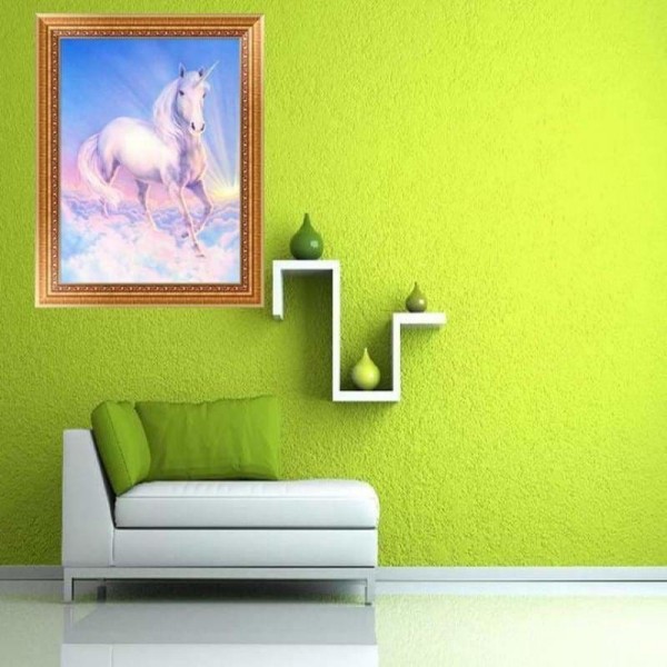 Eenhoorn in de wolken